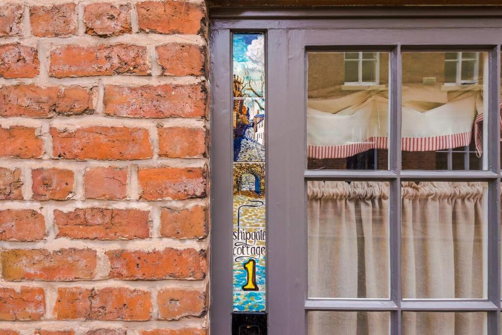 Rustic Chester Cottage Near Shops & Terrace Esterno foto